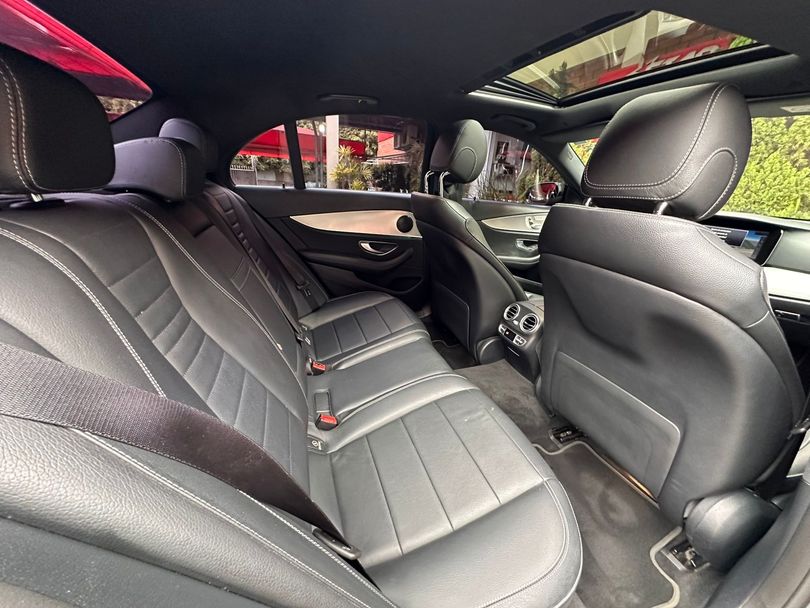 Mercedes E-250 Exclusive 2.0 TB 211cv Aut.