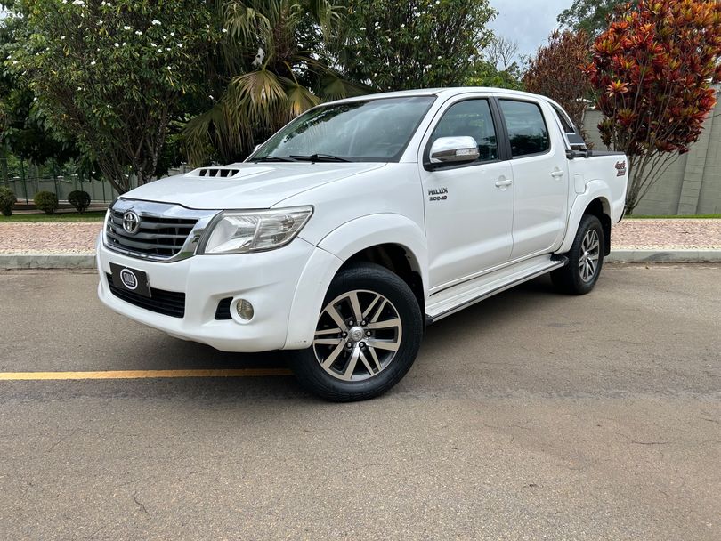 Toyota Hilux CD SRV D4-D 4x4 3.0 TDI Diesel Aut