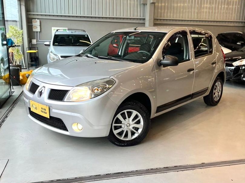 Renault SANDERO Authentique Hi-Flex 1.0 16V 5p