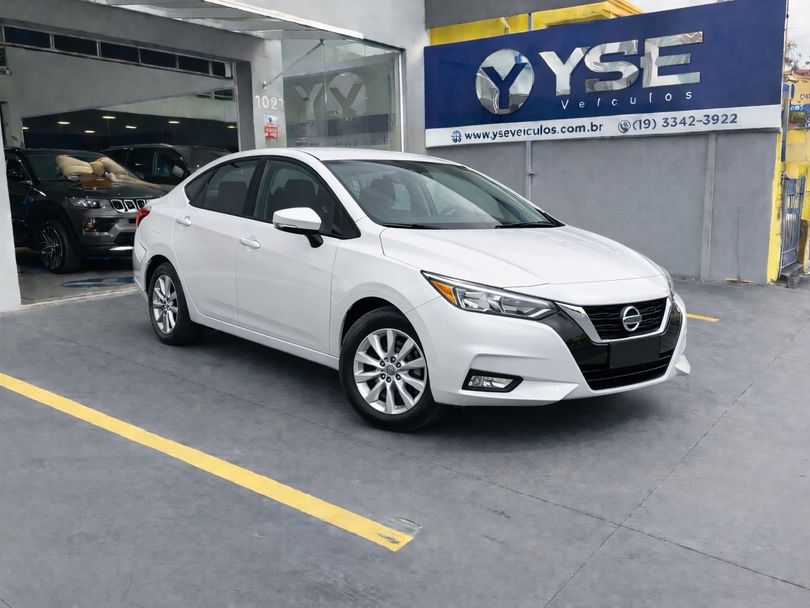 Nissan VERSA Advance 1.6 16V Flex Aut.