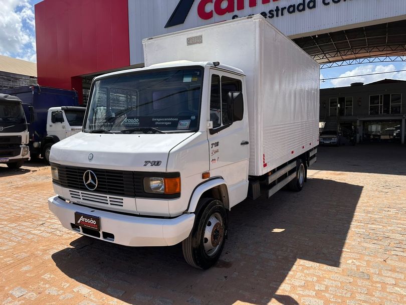 MERCEDES-BENZ 710/ 710 Plus 2p (diesel)