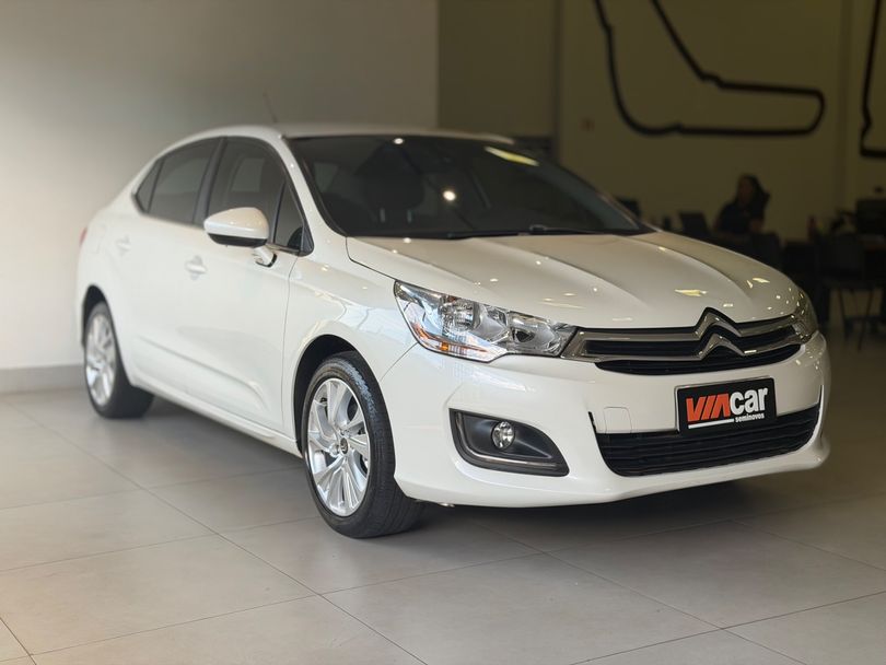 Citroën C4 LOUNGE Tendance 2.0 Flex 4p Aut.