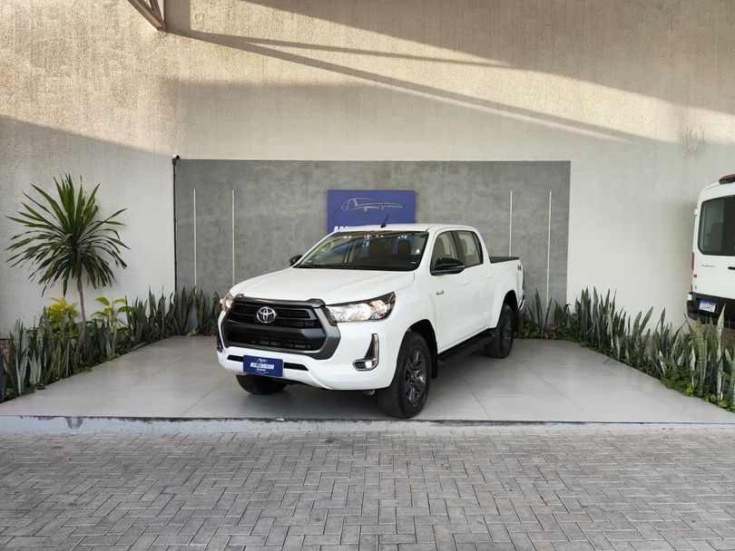 Toyota Hilux CD SR 4x4 2.8 TDI Diesel Aut.