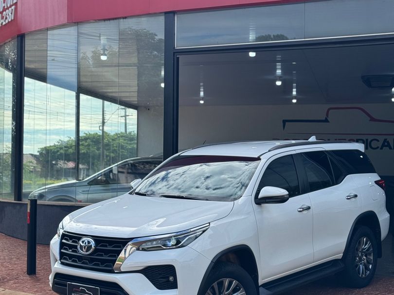 Toyota Hilux SW4 SRV 4x2 2.7 Flex 16V Aut.