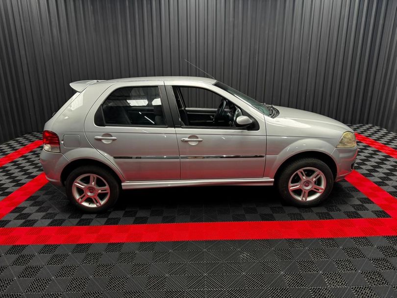 Fiat Palio ELX 1.4 Fire/30 Anos F. Flex 8V 4p
