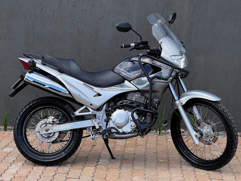 Honda NX-4 FALCON 400