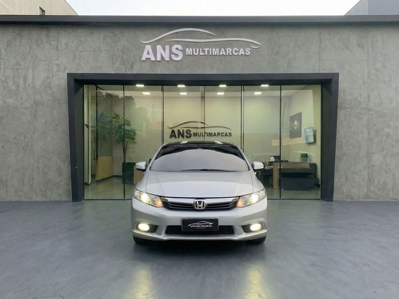 Honda Civic Sedan LXR 2.0 Flexone 16V Aut. 4p