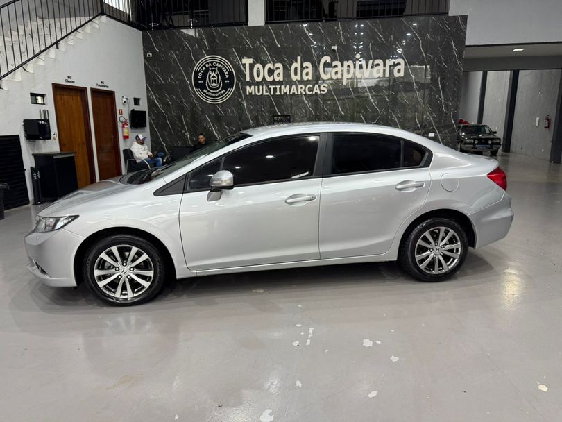 Honda Civic Sedan LXR 2.0 Flexone 16V Aut. 4p
