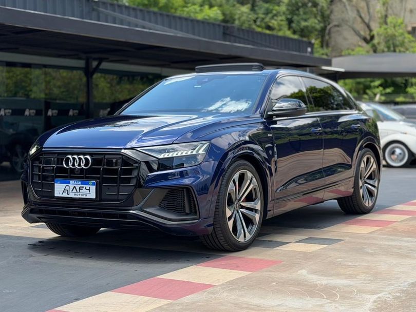 Audi Q8 Perfo. 3.0 TFSI Quattro S-tron/(Híb.)