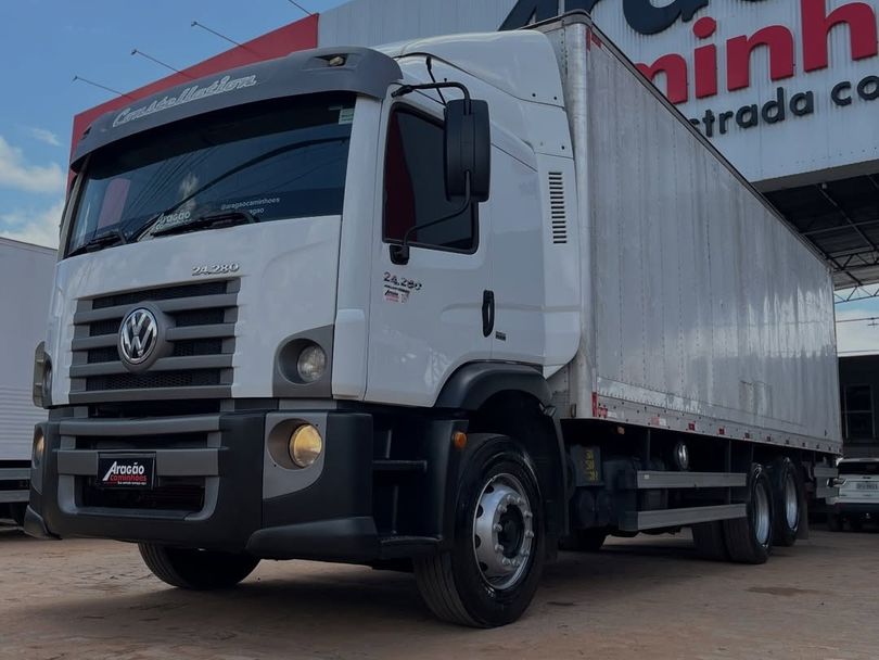 VOLKSWAGEN 24-280 E Constel. 6x2 2p (diesel)(E5)