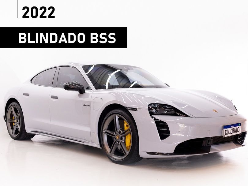 Porsche Taycan GTS (Elétrico) 