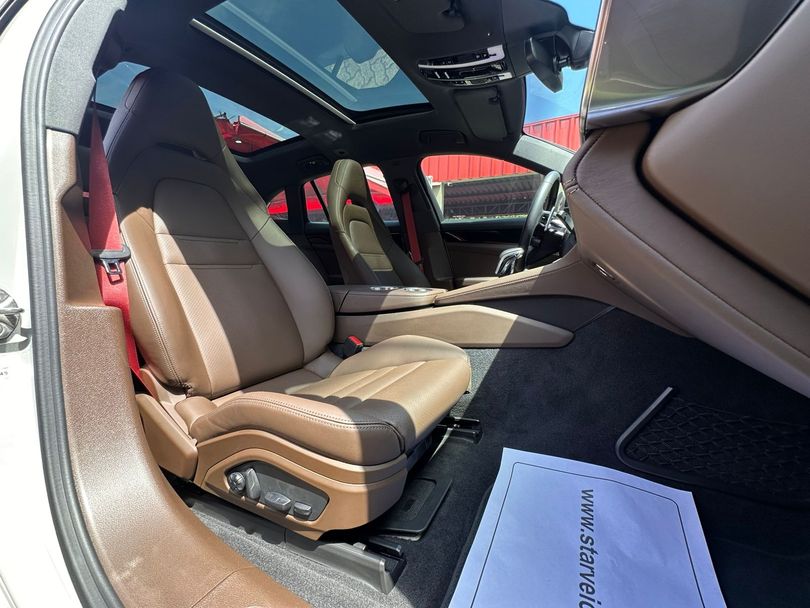 Porsche Panamera 4 Sport Tur. 2.9 462cv (Híb.)