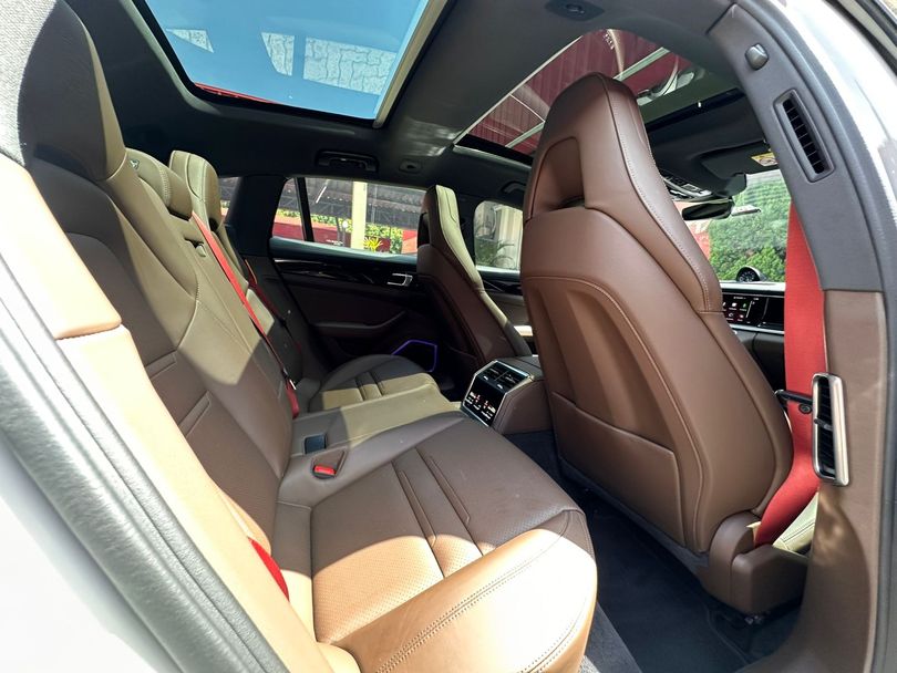 Porsche Panamera 4 Sport Tur. 2.9 462cv (Híb.)