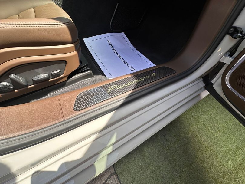 Porsche Panamera 4 Sport Tur. 2.9 462cv (Híb.)