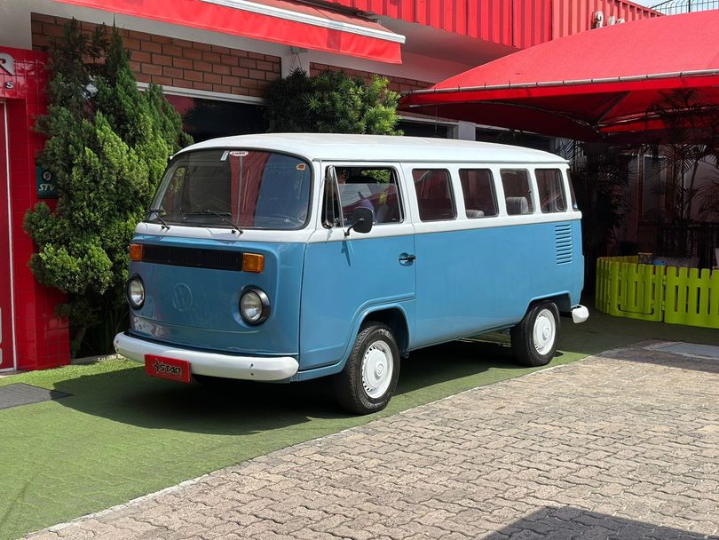 VolksWagen Kombi Standard/ Luxo/ Série Prata