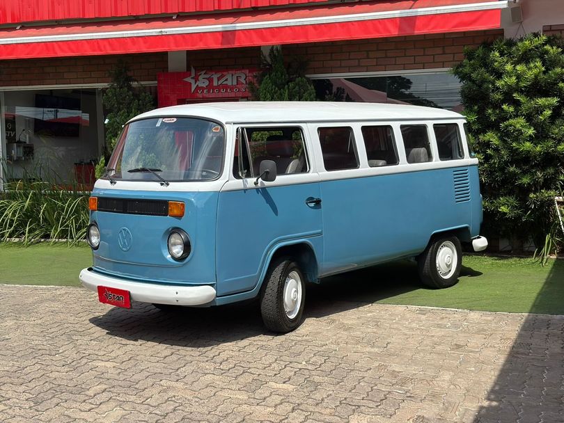 VolksWagen Kombi Standard/ Luxo/ Série Prata