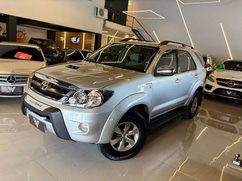 Toyota Hilux CD SRV D4-D 4x4 3.0 TDI Diesel Aut