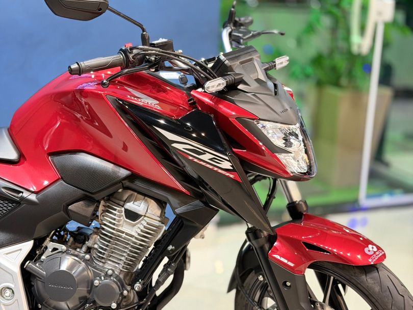 HONDA CB 300F Twister Flex