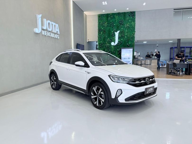 VolksWagen Nivus Highline 1.0 200 TSI Flex Aut.