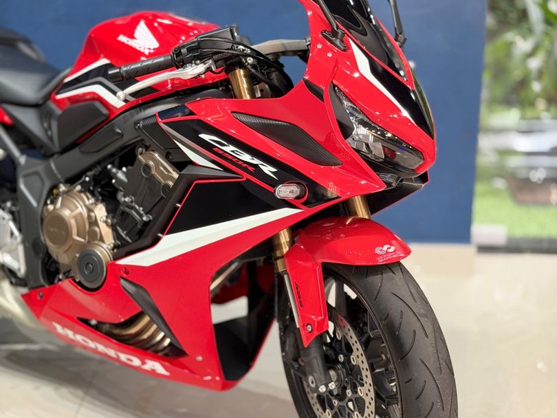 HONDA CBR 650 R