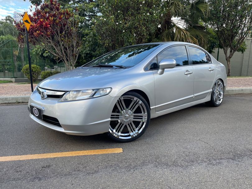 Honda Civic Sedan LXS 1.8/1.8 Flex 16V Mec. 4p