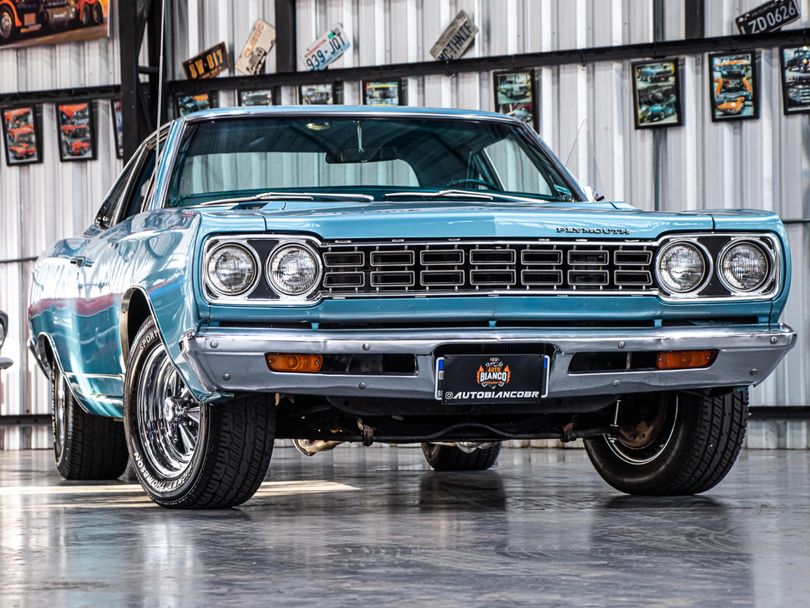 Plymouth PLYMOUTH ROAD RUNNER