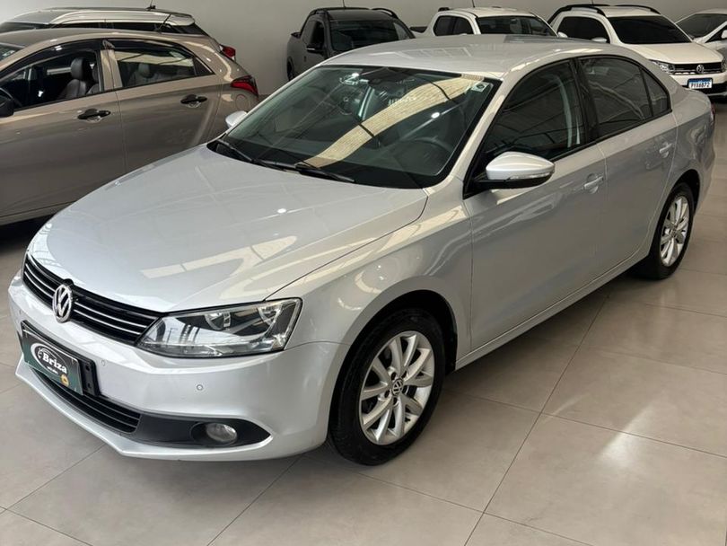 VolksWagen JETTA Comfortline 2.0 T.Flex 8V 4p Tipt.