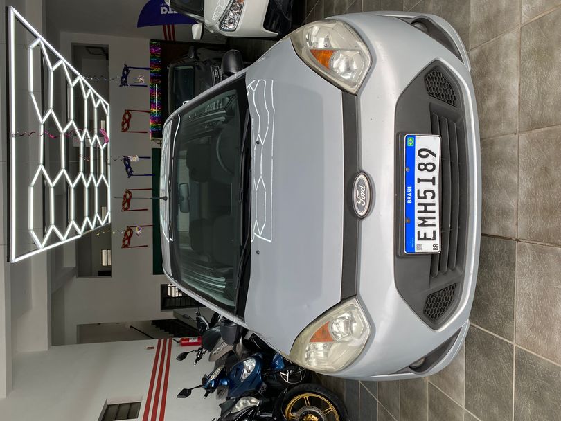 Ford Fiesta Sedan 1.6 16V Flex Mec.