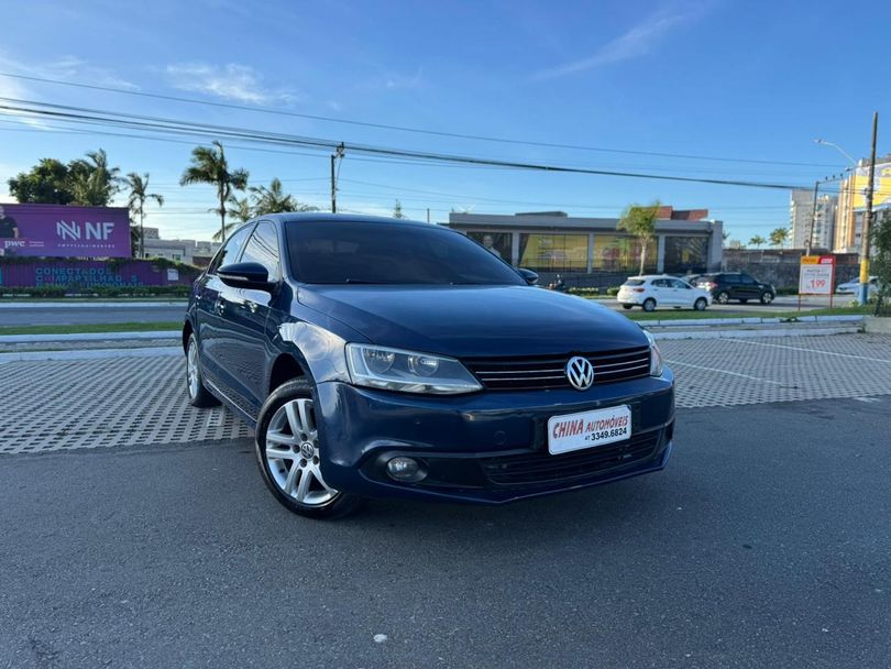 VolksWagen JETTA Comfortline 2.0 T.Flex 8V 4p Tipt.