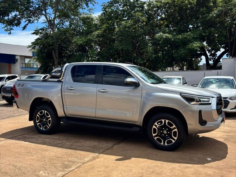 Toyota Hilux CD SRV 4x4 2.8 TDI Diesel Aut.