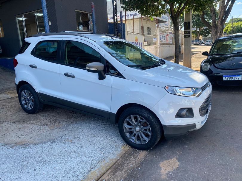 Ford EcoSport FREESTYLE 1.6 16V Flex 5p