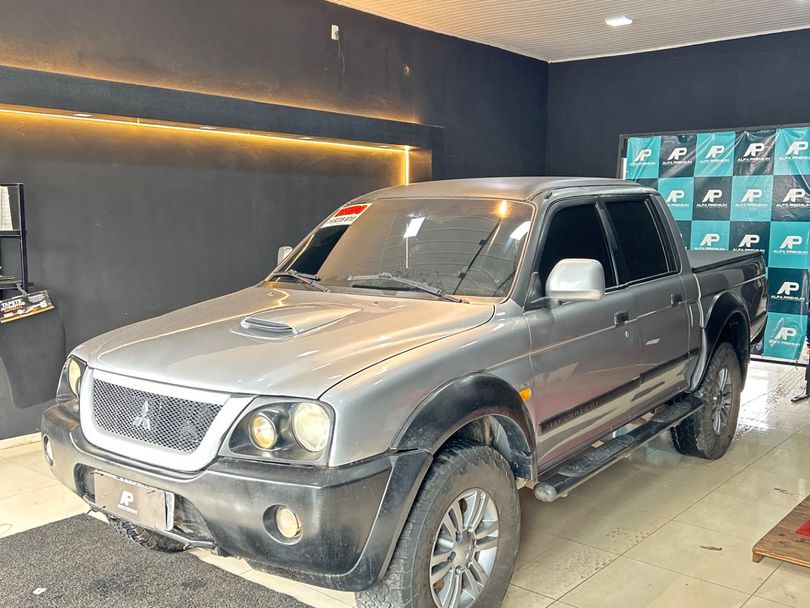 Mitsubishi L200 GL 2.5 4X4 CD Diesel