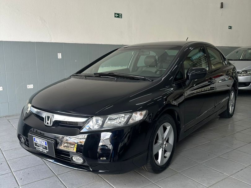 Honda Civic Sedan LXS 1.8/1.8 Flex 16V Aut. 4p