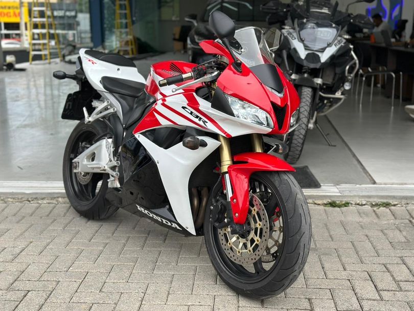 HONDA CBR 600 RR