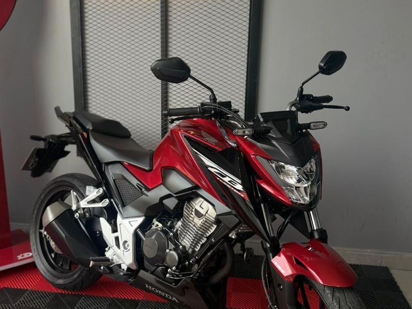 HONDA CB 300F Twister Flex