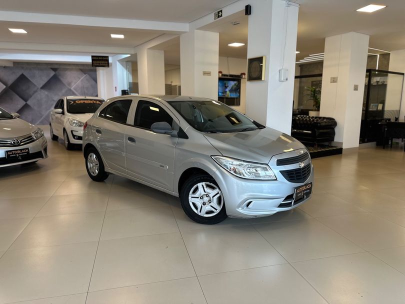 Chevrolet ONIX HATCH Joy 1.0 8V Flex 5p Mec.