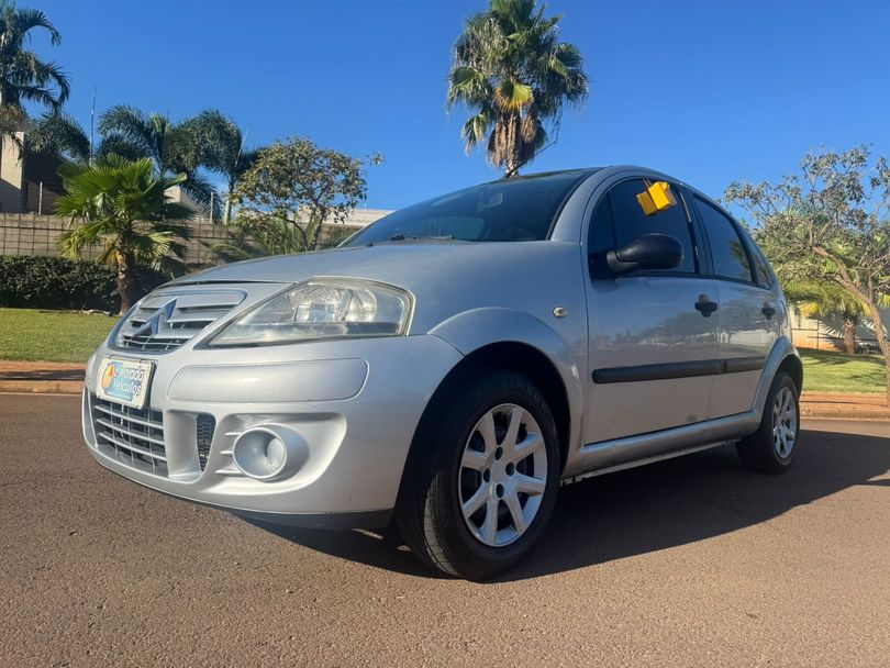 Citroën C3 GLX 1.4/ GLX Sonora 1.4 Flex 8V 5p