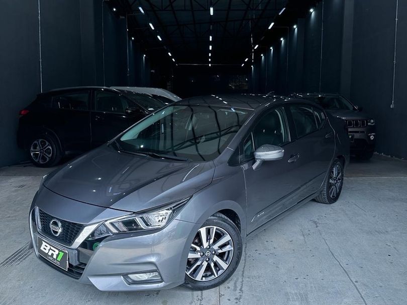 Nissan VERSA Advance 1.6 16V Flex Aut.