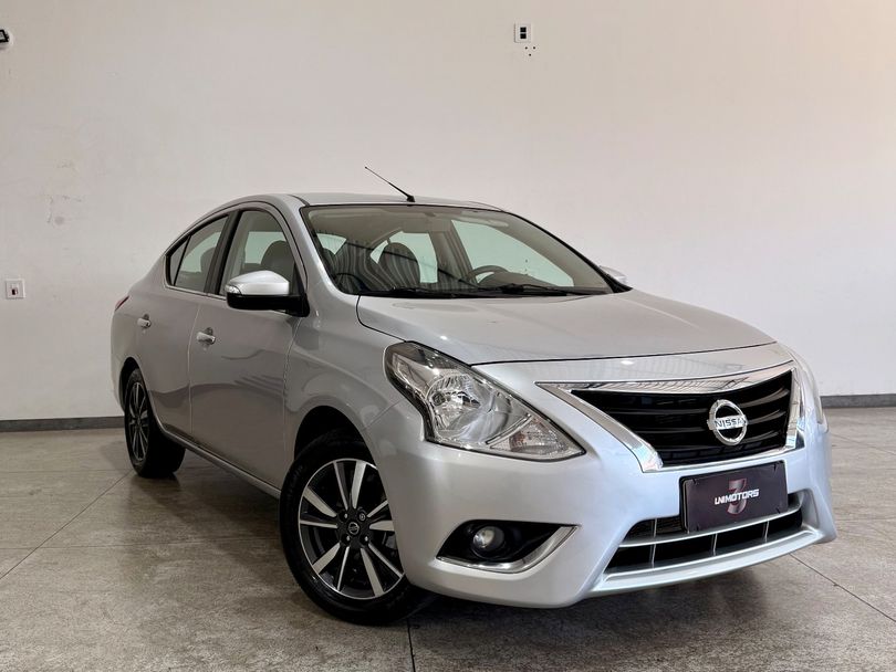 Nissan VERSA SL 1.6 16V FlexStart 4p Aut.