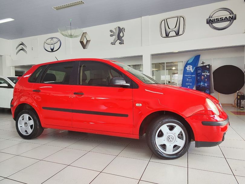 VolksWagen Polo Sedan 1.6 Mi 101cv 8V 4p