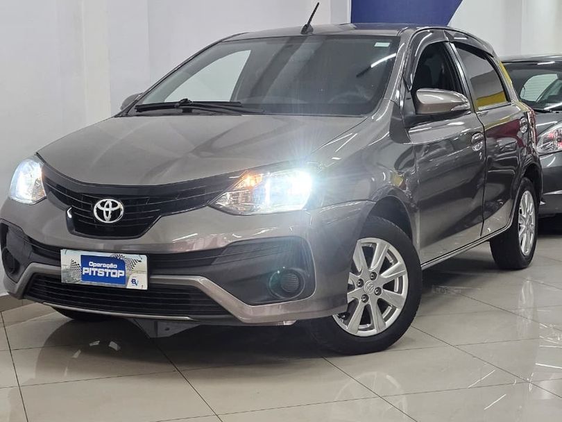 Toyota ETIOS X Plus 1.5 Flex 16V 5p Aut.