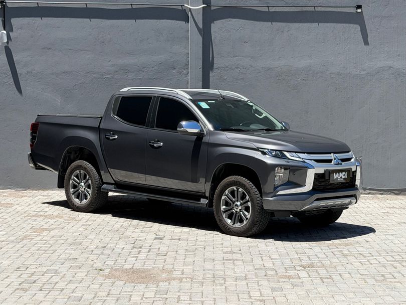 Mitsubishi L200 Triton Sport HPE-S 2.4 CD Dies. Aut