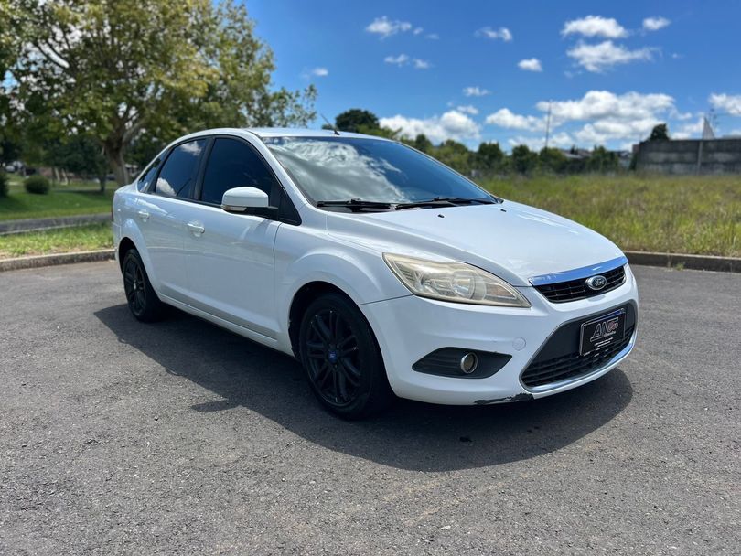 Ford Focus Sedan 2.0 16V/2.0 16V Flex 4p Aut.