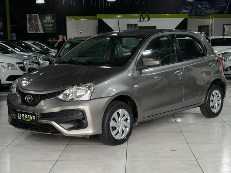 Toyota ETIOS XS 1.5 Flex 16V 5p Aut.
