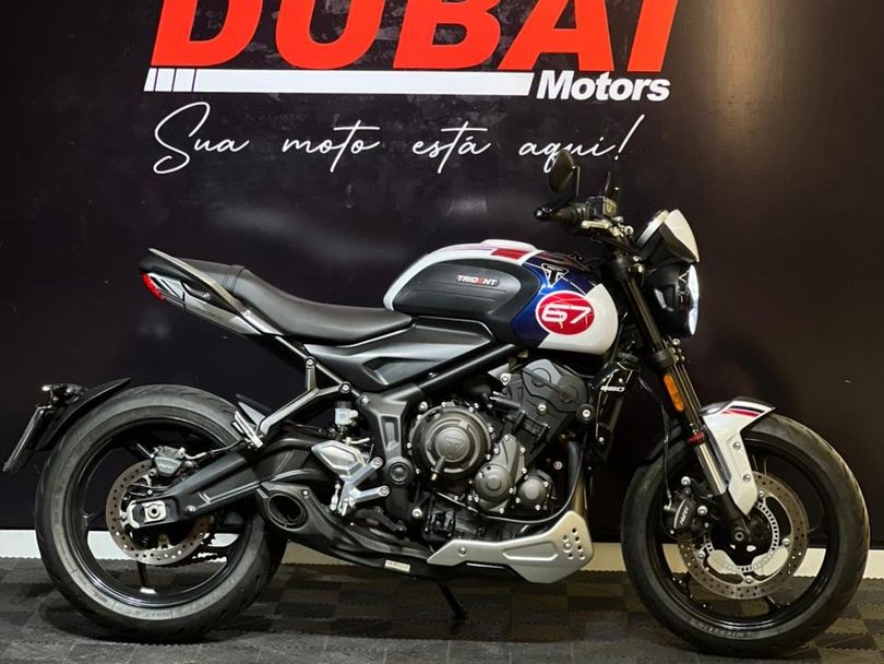 TRIUMPH TRIDENT 660 TRIPLE TRIBUTE