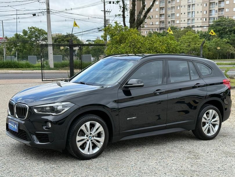 BMW X1 SDRIVE 20i X-Line 2.0 TB Active Flex