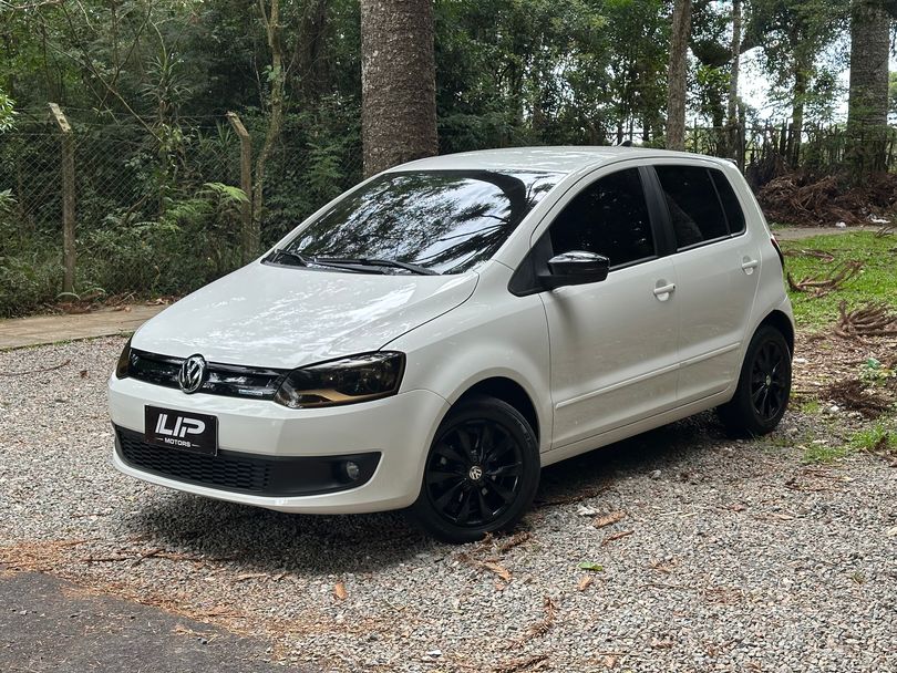 VolksWagen Fox 1.6 Mi Total Flex 8V 5p