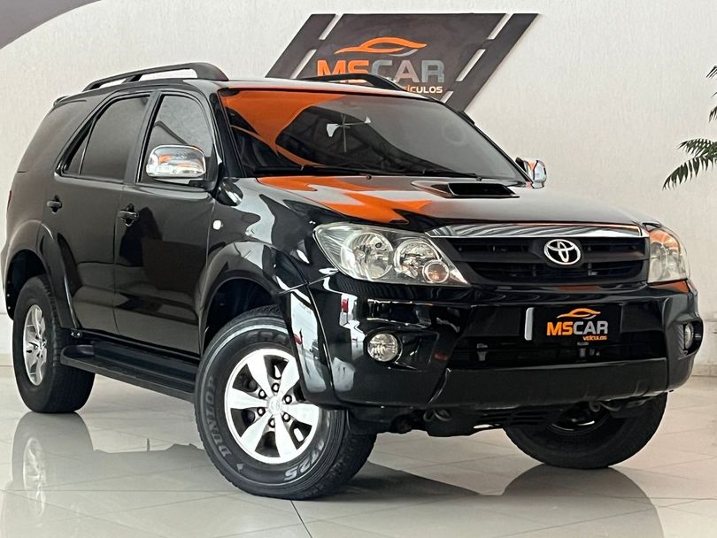 Toyota Hilux SW4 SRV D4-D 4x4 3.0 TDI Dies. Aut