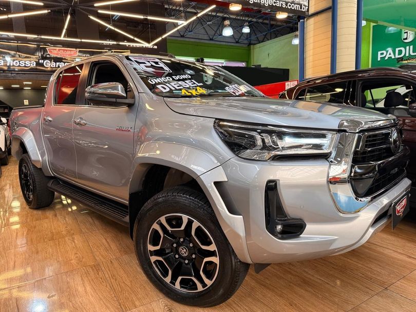 Toyota Hilux CD SRX Plus 4x4 2.8 TDI Die. Aut.