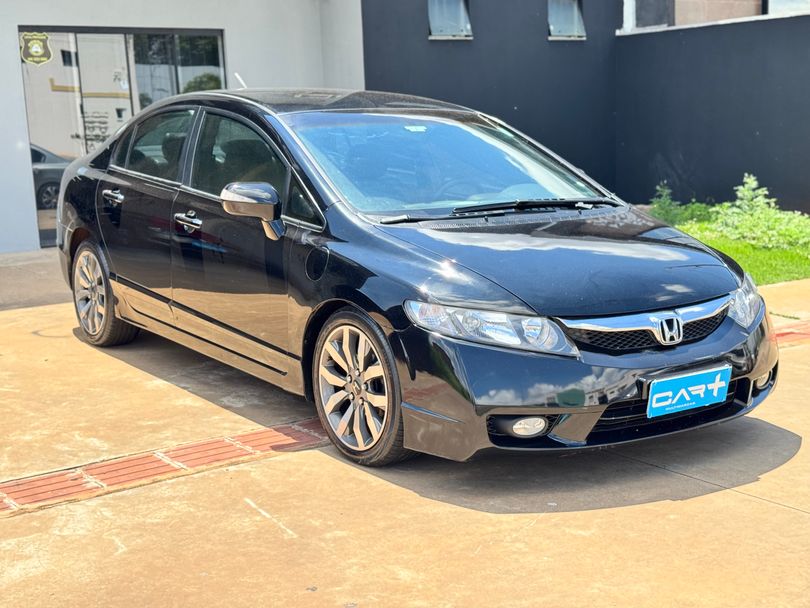 Honda Civic Sedan EXS 1.8/1.8 Flex 16V Aut. 4p